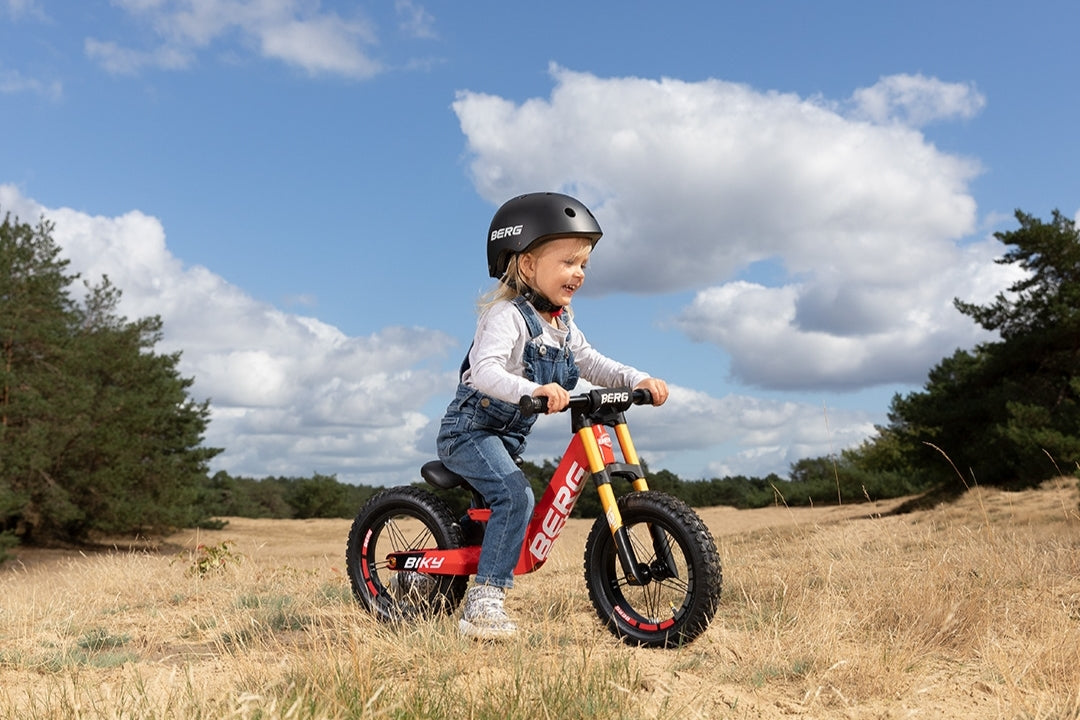 What is the Best Age to Teach a Child to Ride a Bike?